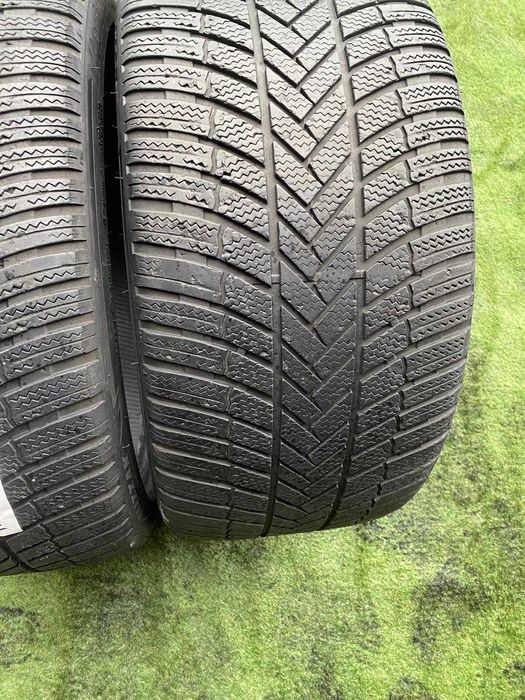 Anvelope Iarna 295/35/21 Bridgestone