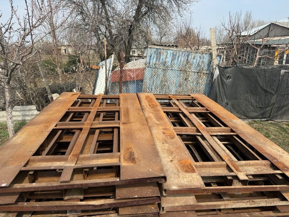 Поддонный металичиский