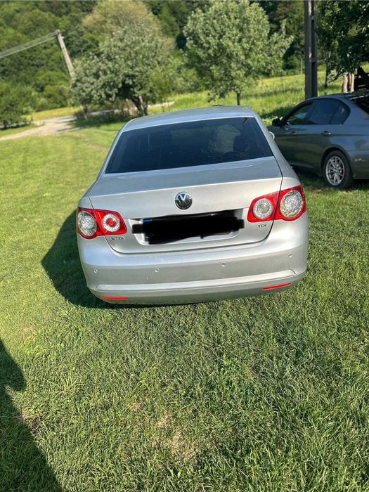 VOLKSWAGEN Jetta 2010 — imagine 2