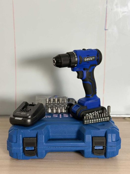 Инструмент аренда. Перфоратор и Шуруповерт