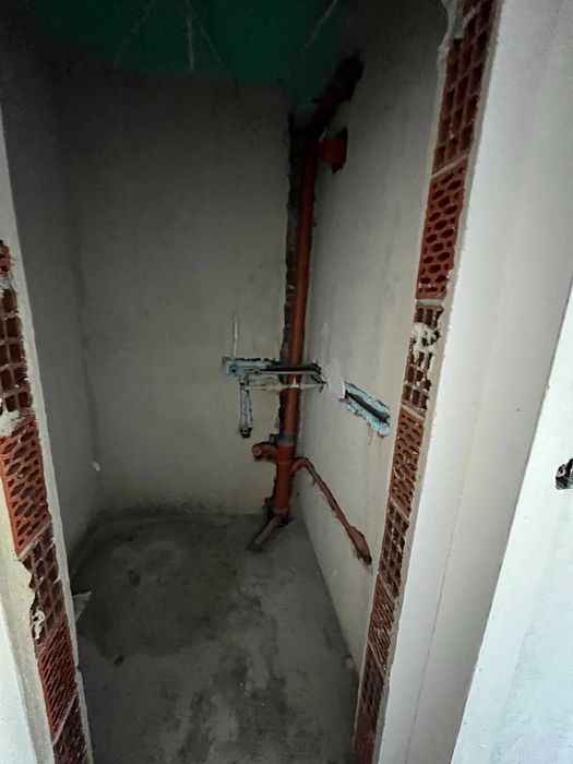 Продава апартамент с една спалня,  до у-ще Ехзарх Антим I