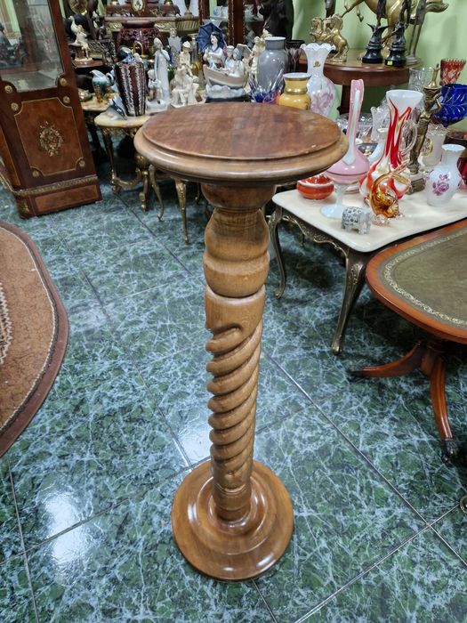 Уникална антикварна дървена френска колона