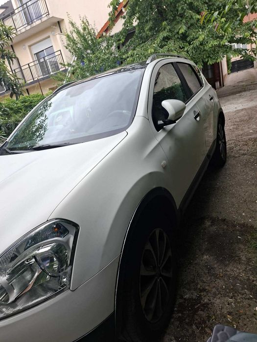 NISSAN Qashqai 2010