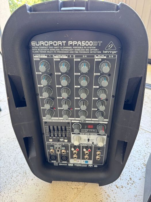 Boxa Begringer +microfon