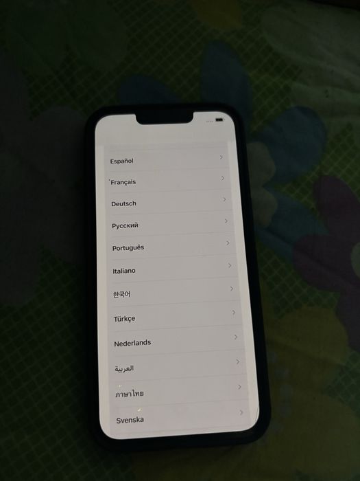 Продам айфон 13в хорошом состаяние