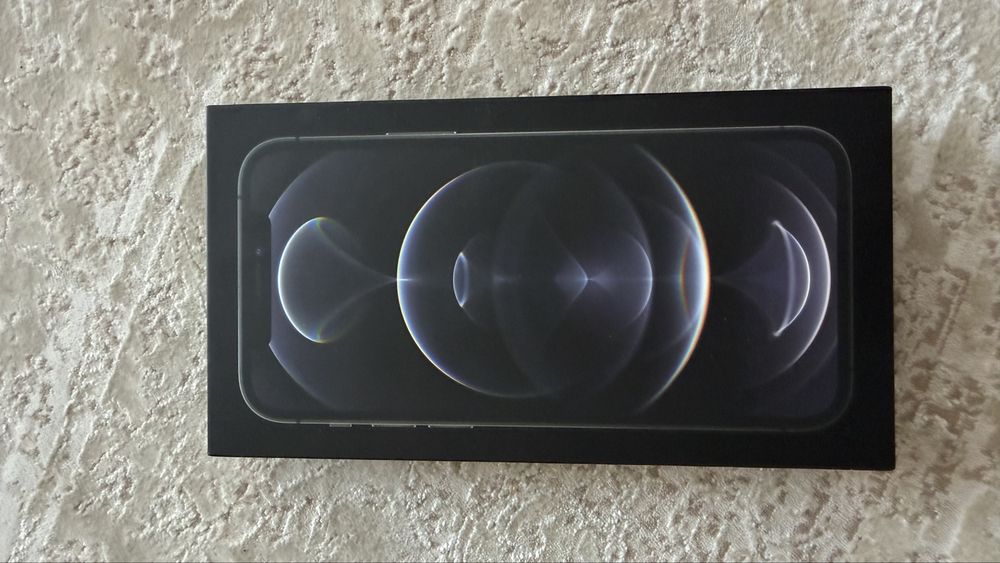 Продам iPhone 12 pro
