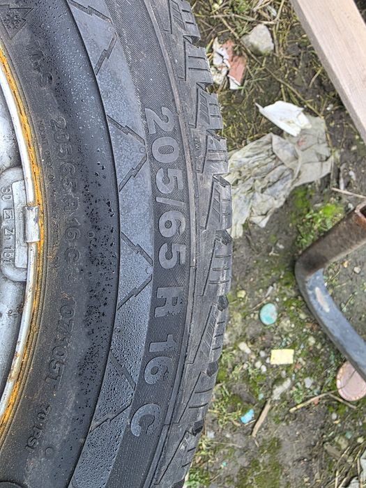 Vand 2 roti 205/65/16 C