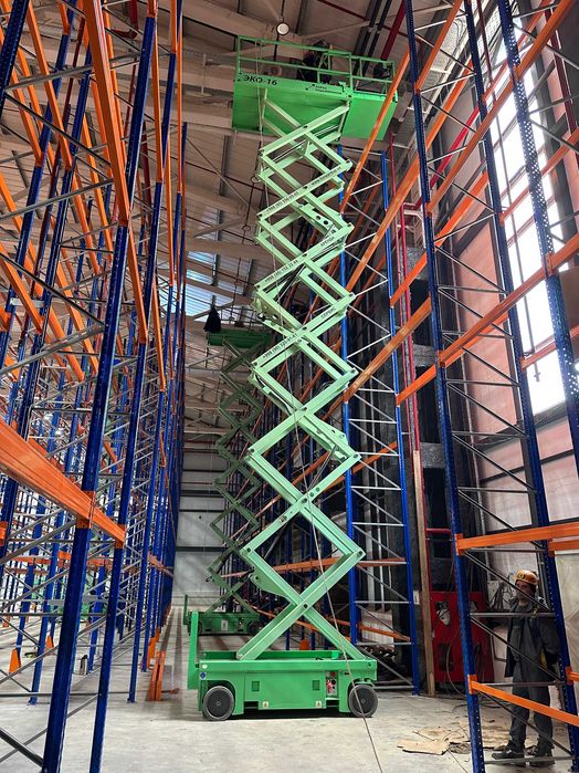 Подъемник строительный - люлька - электрические леса - вышка