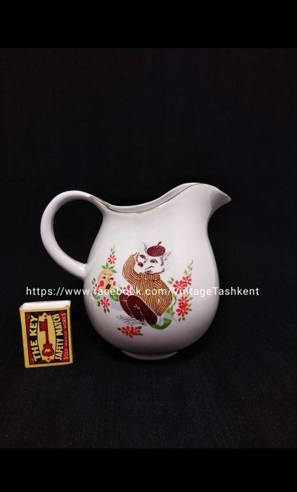 Фарфоровый молочник сливочник СССР