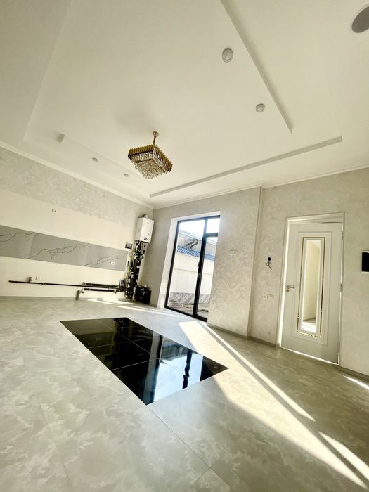 Yengi qurilgan xovli sotiladi Pobeda maxallasi da 3,4 sotix 6 ta xona