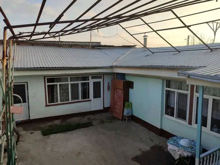 Продается дом Миробадский район