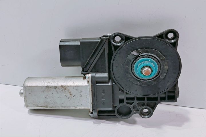 Motoras Macara  stanga 71002603 BMW Seria 3 E90/E91/E92/E93