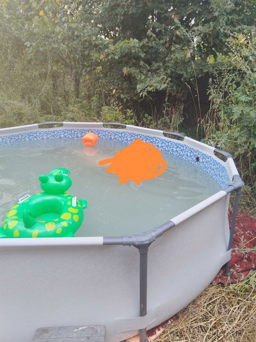 Продам срочно каркасный басин