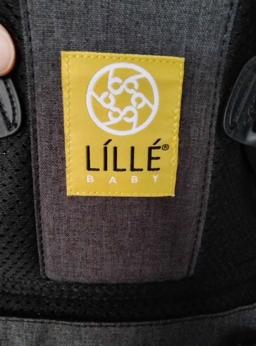 Раница за бебеносене с много сериозна подкрепа на кръста.