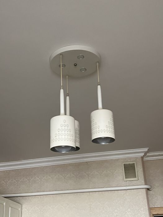 Люстра б/у в хорошем состоянии