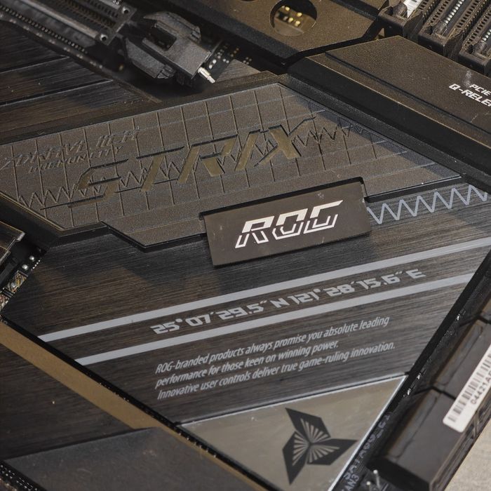 Asus Rog Strix Z690 E gaming WIFI DDR5