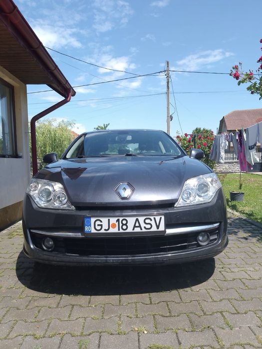 Vând Renault Laguna 3