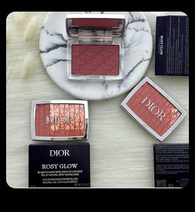 Нови ружове за устни, които придават нежен розов