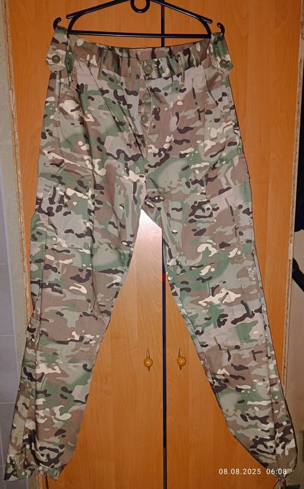 Продам костюм коммуфляжный