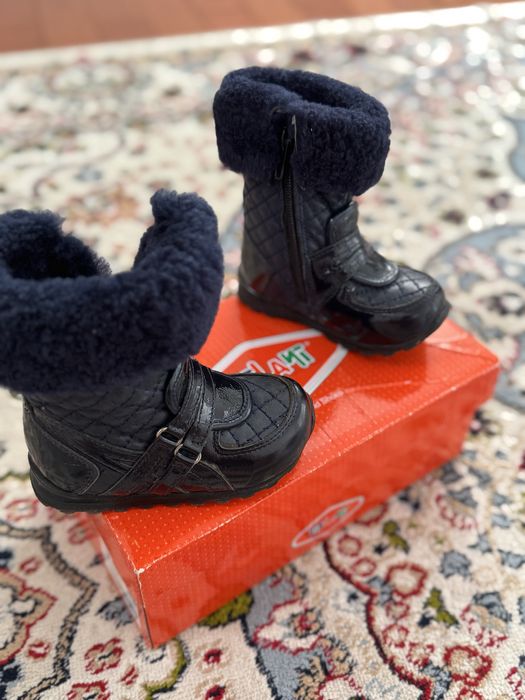 Зимние детские сапоги