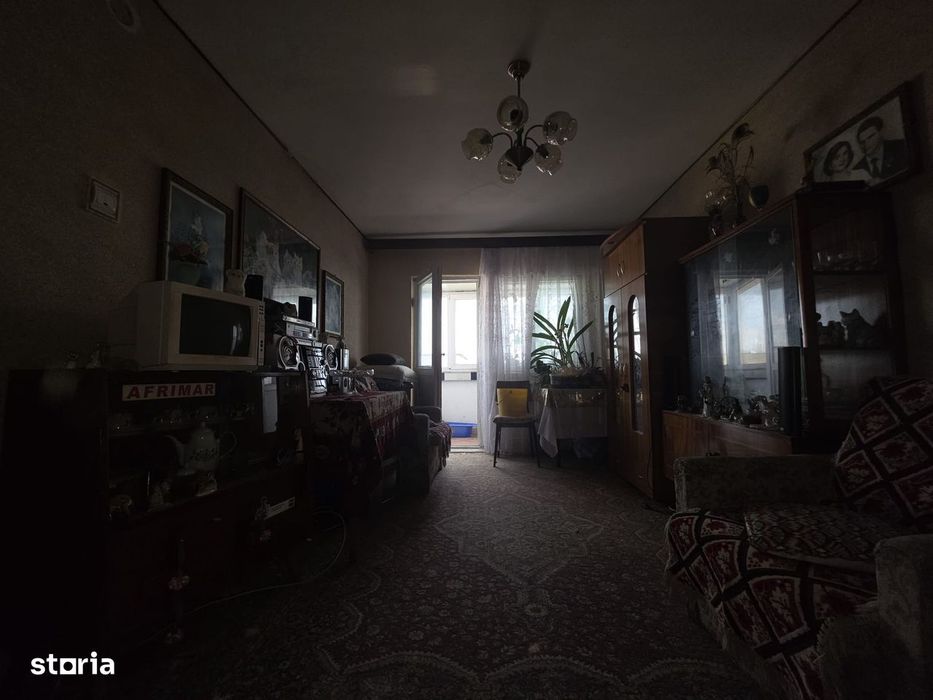 Apartament cu 3 camere decomandate