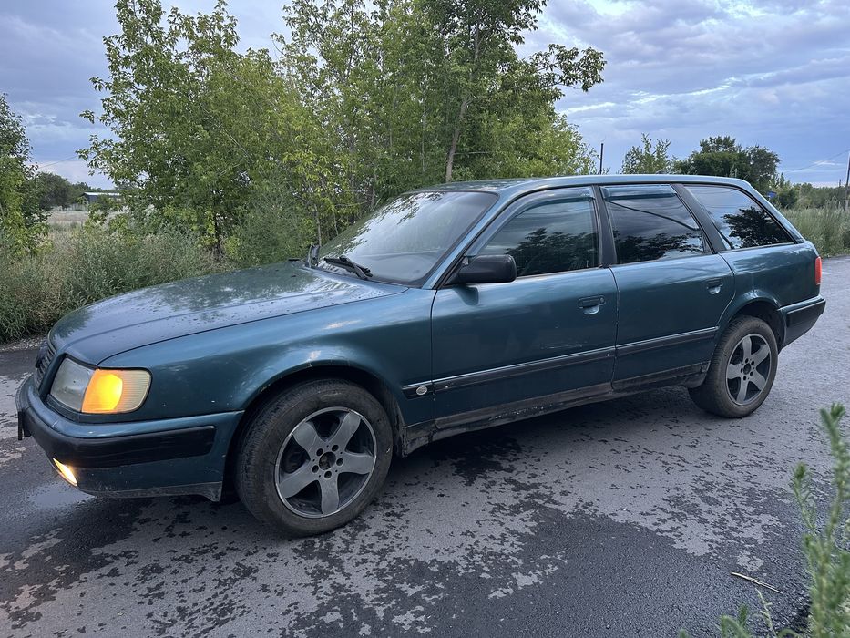 Продам Ауди 100 С4