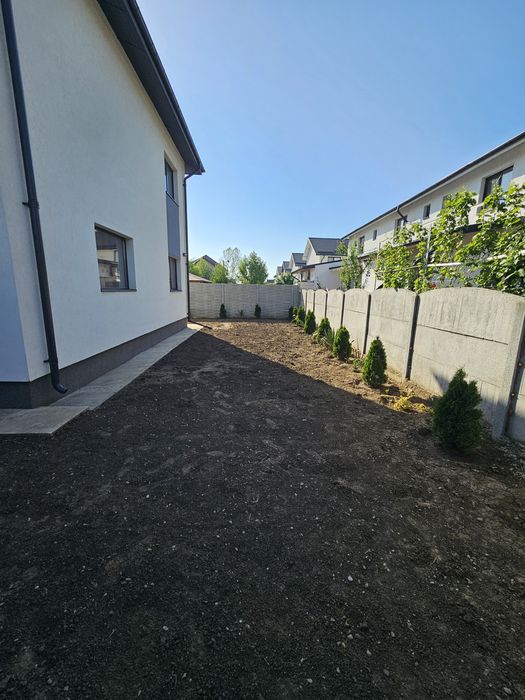 Proprietar vând casa P+1  în com Berceni aproape de centru - primarie