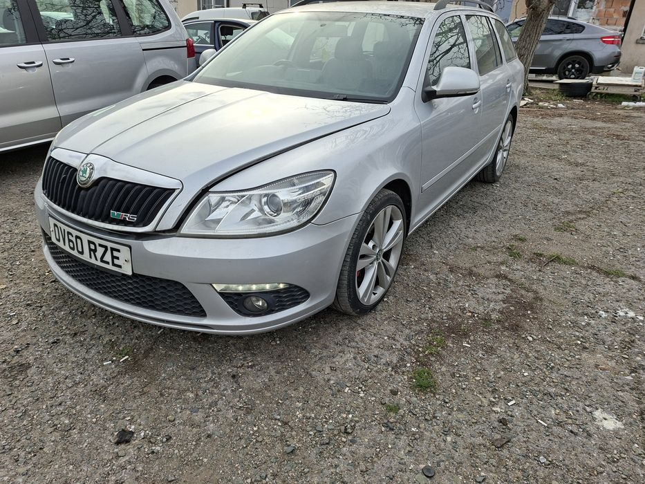Шкода Октави vrs комби 2.0 тди DSG  2012 год