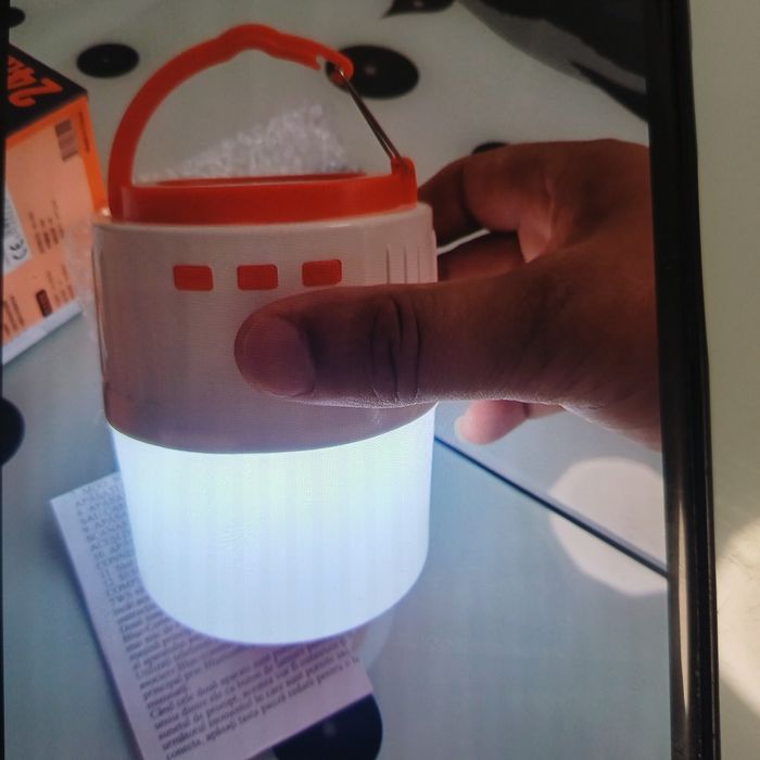Boxa exterior cu încărcarea solara livrare cu olx!!!