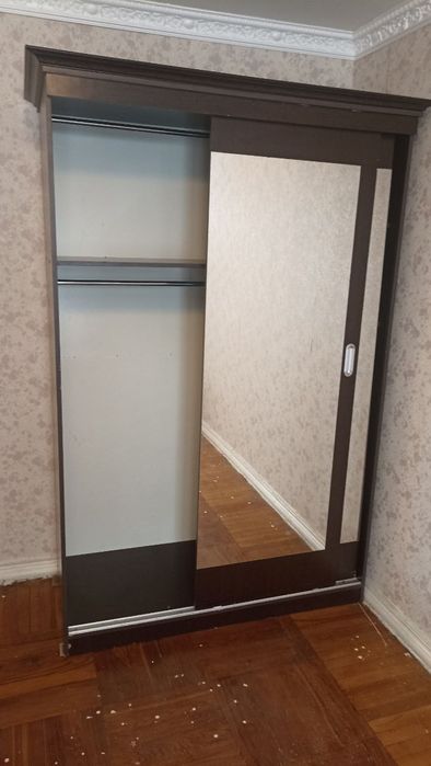 Shfaner turima shkaf