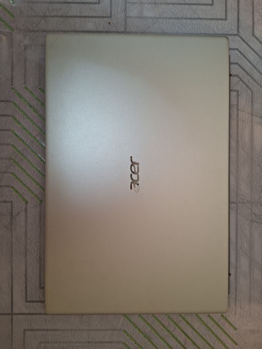Продам Ультрабук Acer Swift 1