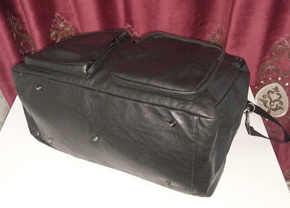 Продам     дорожная    Сумка