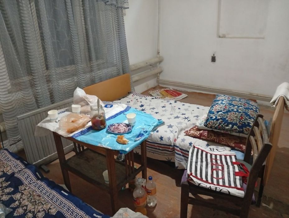 Yangi hayot surum mahalla 6 sutox hovli ijaraga beriladi oilaga kam