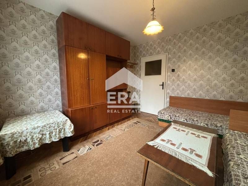 Продава се Тристаен апартамент в Варна, Цветен квартал - 80 кв.м за 2063 €/кв.м - Снимка #11