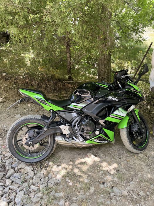 Kawasaki 650 sotiladi