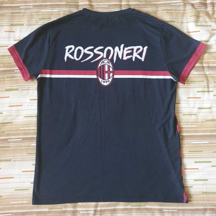 Тениска AC Milan, Borussia Dortmund, долнище PSG и Macron за вратар