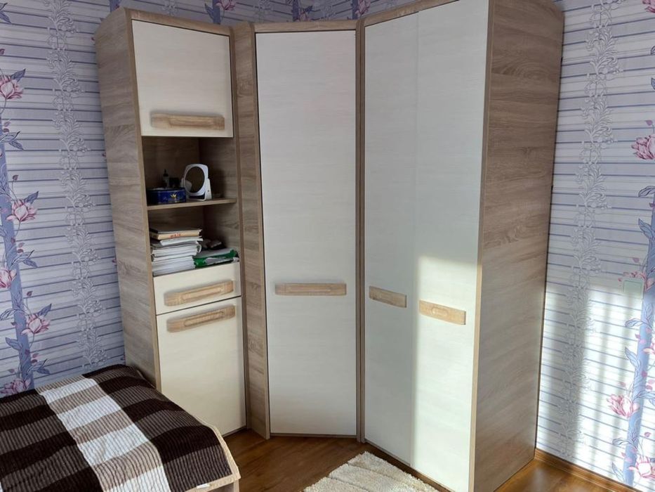 Продам односпальный  гарнитур