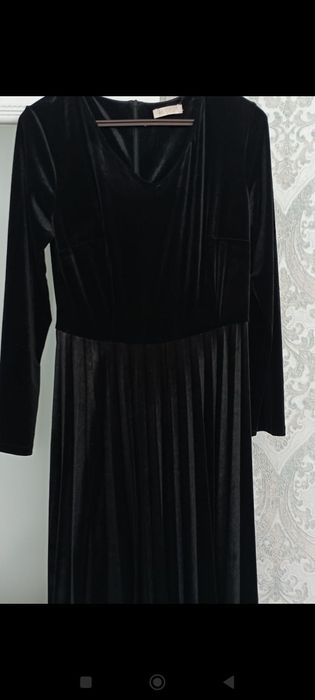 Продам платья 4 шт. 48 размер