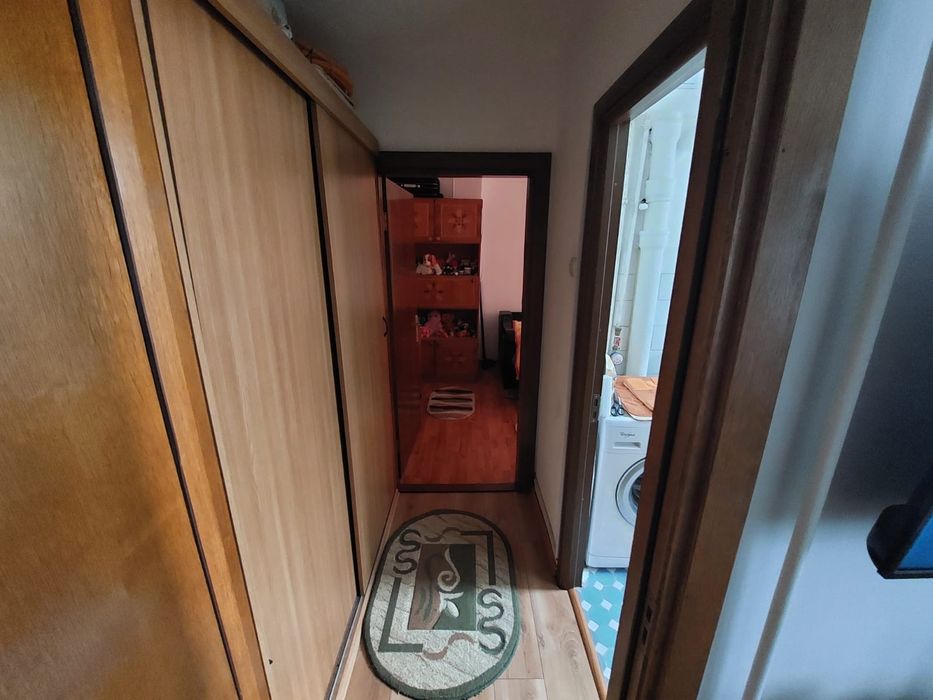 Apartament cu 3 camere, bd.Ecaterina Teodoroiu, vizavi de școala nr.2