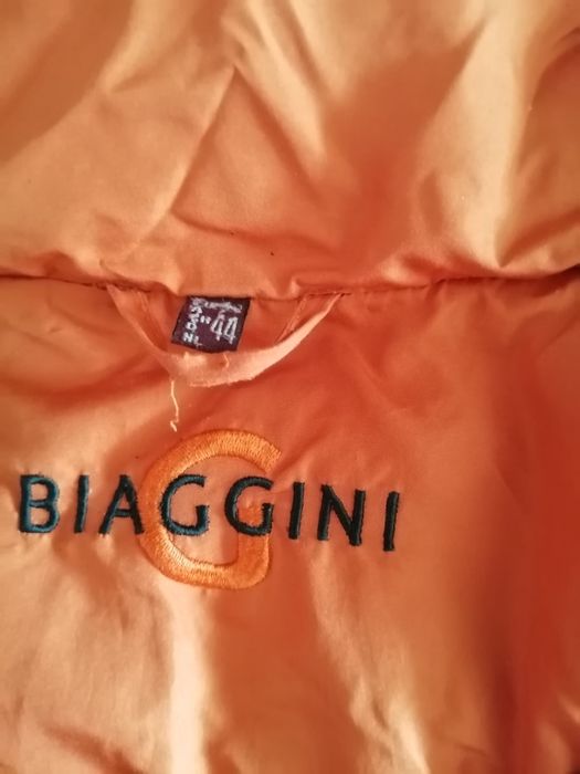 Дамски връхни дрехи 20лв броя