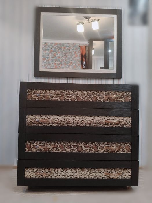 Продам спальный гарнитур