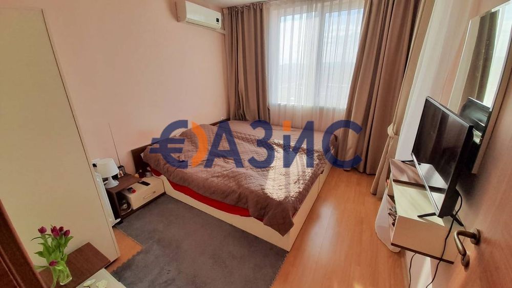 Продава се Тристаен апартамент в к.к. Слънчев бряг - 65 кв.м за 1208 €/кв.м - Снимка #1