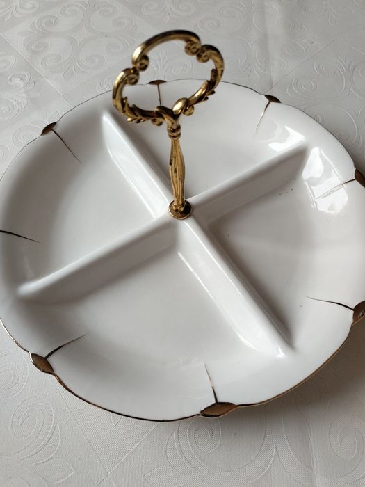 Продается стол круглый