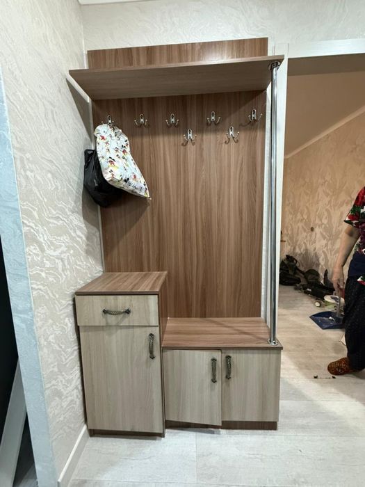 Продам шкаф для прихожий