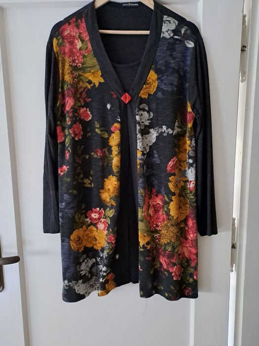 Дамски Туники ..