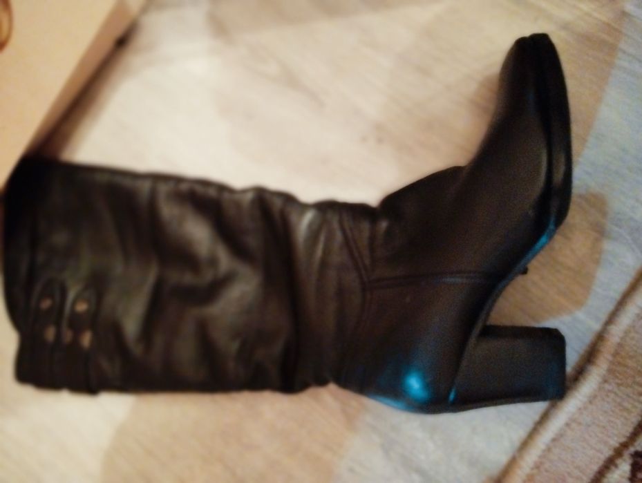 Зимние сапоги Турция 37 размер Baskoni