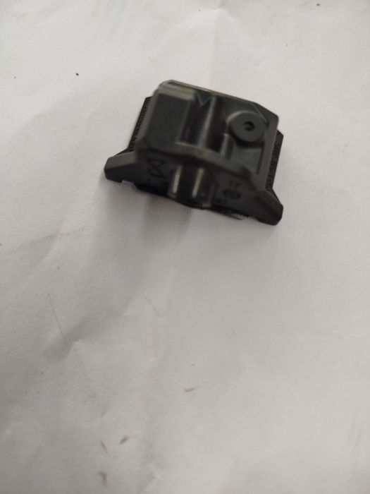 Датчик TPMS изправен 40700 6UA0A. Гумен вентил за датчик.