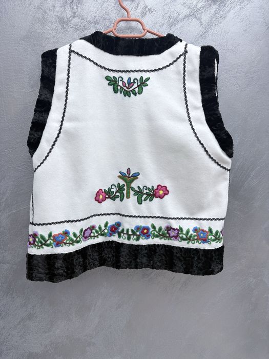 Pieptar traditional brodat manual