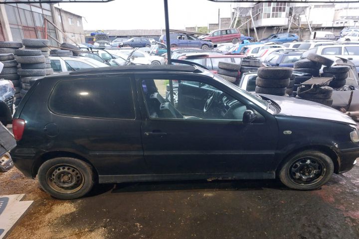 Bara fata Volkswagen VW Polo a 3-a generatie 6N