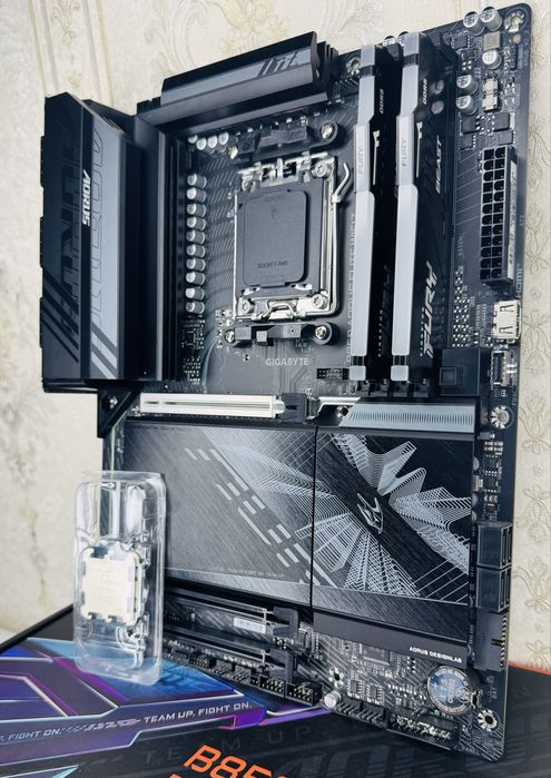 Aorus b850 + Ryzen 9 9900x3d + 32 gb ddr5 kingston